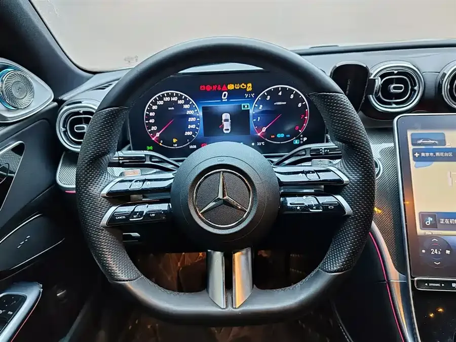 Mercedes-Benz Class C Mercedes-Benz C-Class 2025 C 260 L Sports Edition 2025 — миниатюра 4
