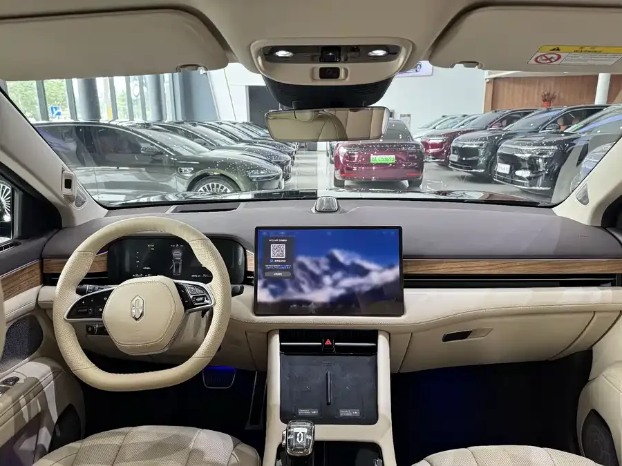 AITO M7 Wenjie M7 2024 1.5T Intelligent Driving 4WD Max Edition 5 Seaters 2024 — миниатюра 3