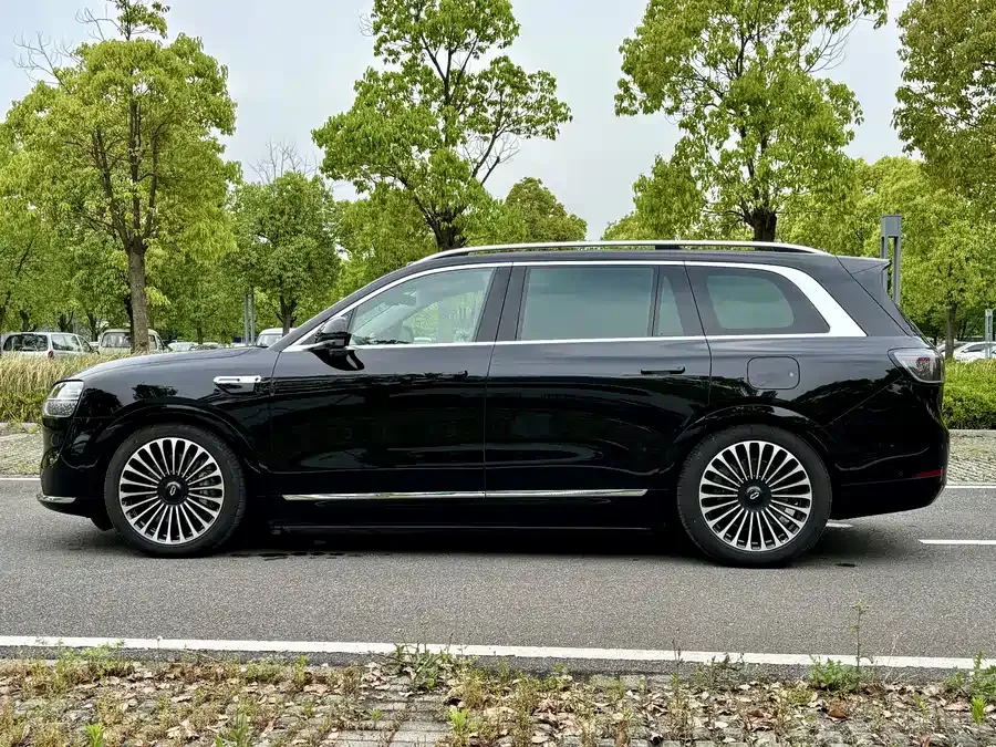 AITO M9 Wenjie M9 2025 Extended Range Ultra Edition 52kWh 6-Seat Version (192-line LiDAR) 2025 — миниатюра 4