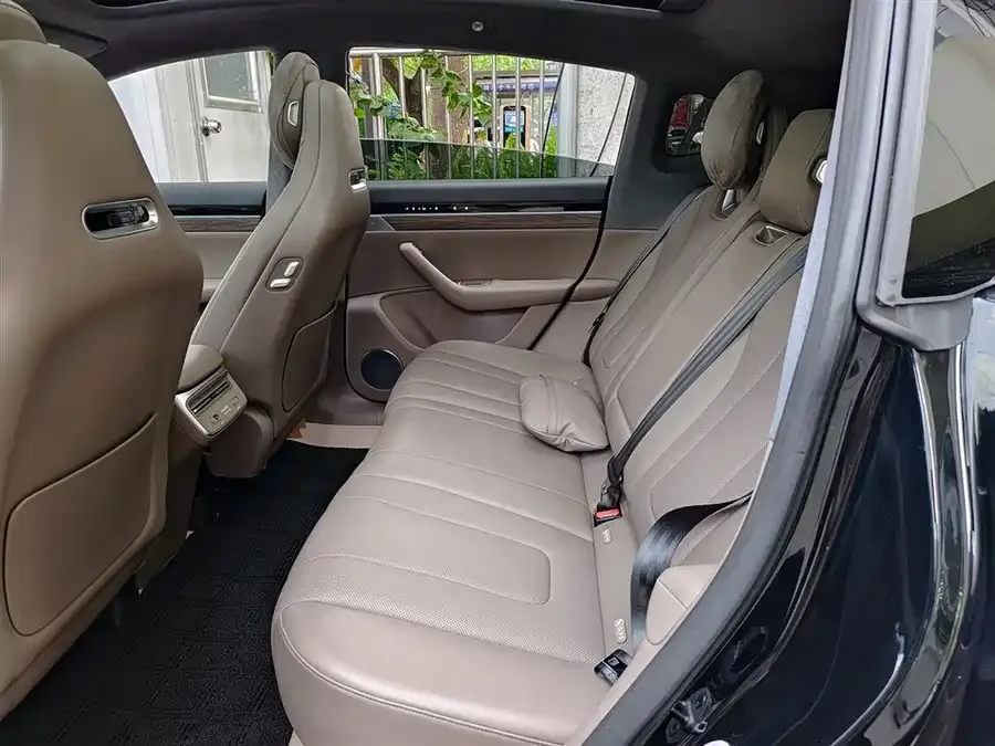 Smart world R7 Zhijie R7 2024 pure electric 802km Max 2025 — миниатюра 5