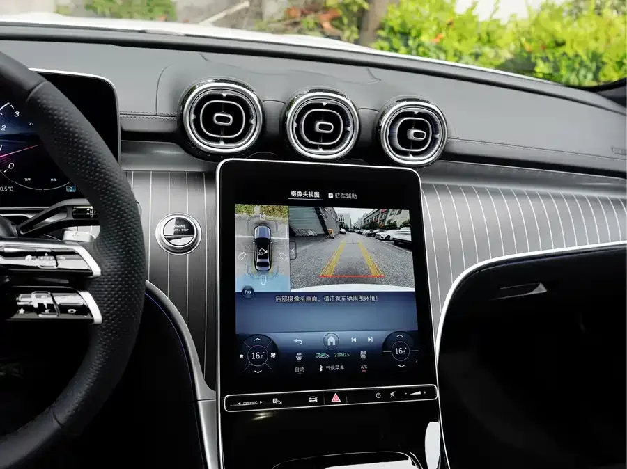 Mercedes-Benz Class C Mercedes-Benz C-Class 2025 C 260 L Night Sports Edition 2024 — миниатюра 4