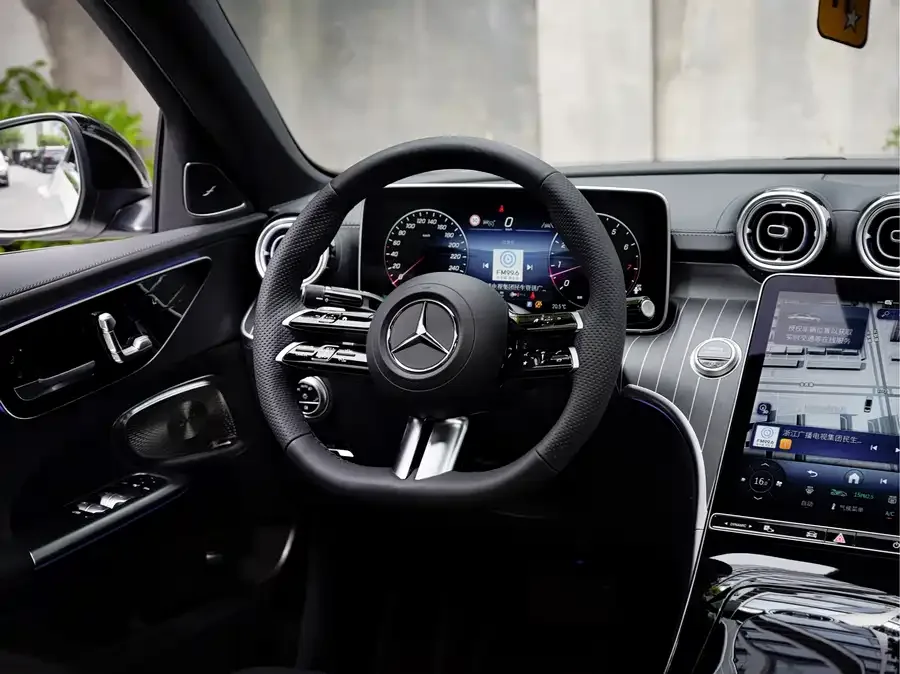 Mercedes-Benz Class C Mercedes-Benz C-Class 2025 C 260 L Night Sports Edition 2024 — миниатюра 5