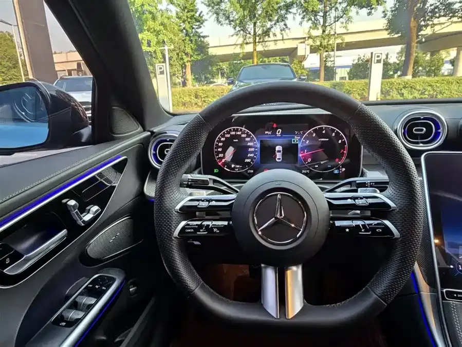 Mercedes-Benz Class C Mercedes-Benz C-Class 2024 C 260 L Sports Edition 2024 — миниатюра 4