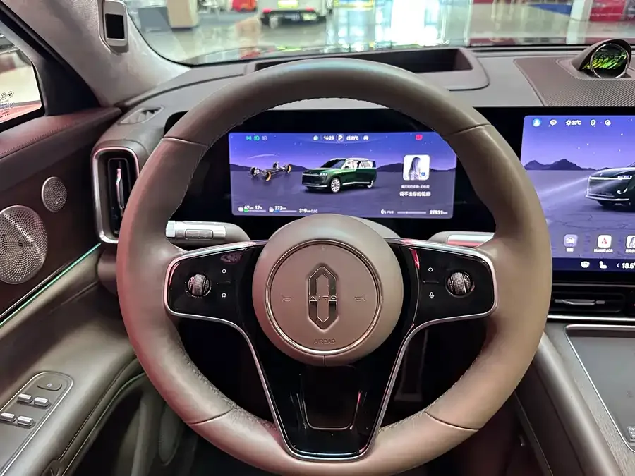 AITO M9 Wenjie M9 2024 Extended Range Ultra Edition 52kWh 5-seater Edition 2024 — миниатюра 5