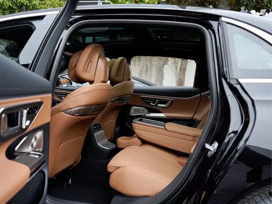 Mercedes-Benz E-Class 2026 Mercedes-Benz E-Class E 300 L Luxury 2026 — миниатюра 5