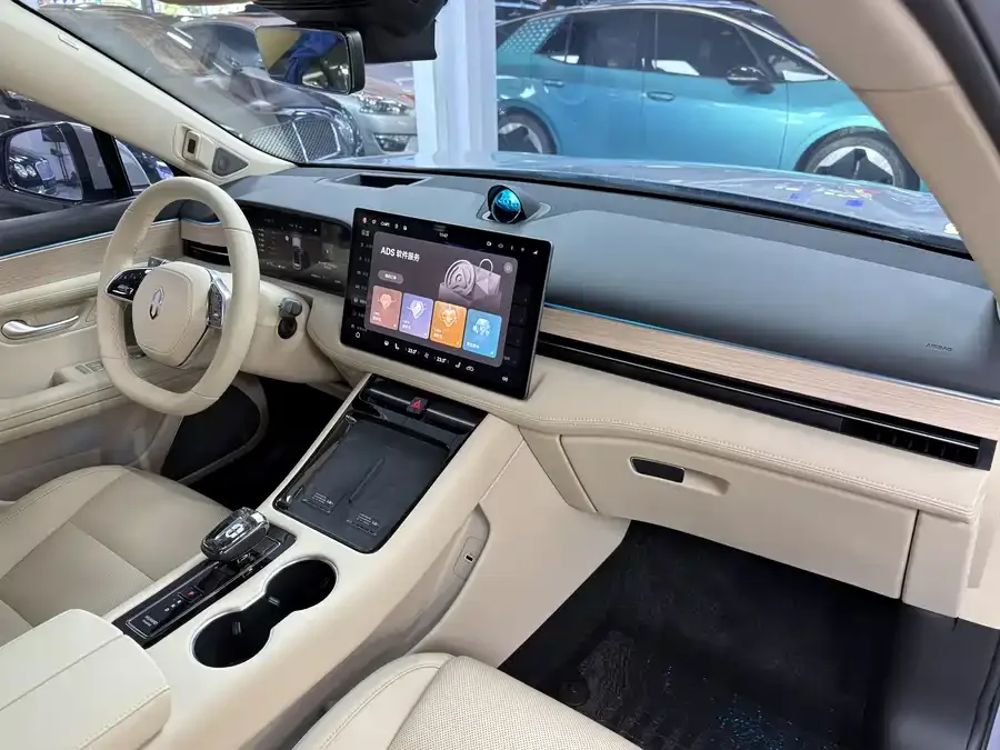 AITO M5 M5 2024 Extended Range Max RS 4WD Advanced Intelligent Driving Edition 2024 — миниатюра 4