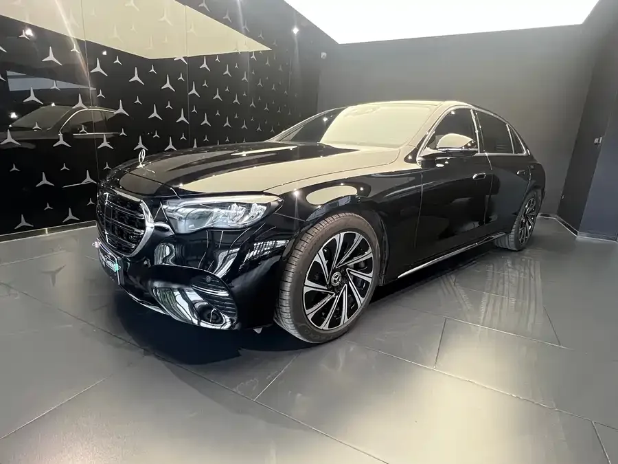 Mercedes-Benz E-Class 2025