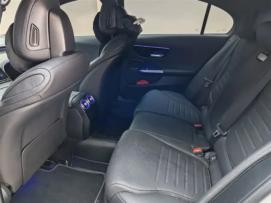 Mercedes-Benz Class C Mercedes-Benz C-Class 2024 C 260 L Sports Edition 2024 — миниатюра 4