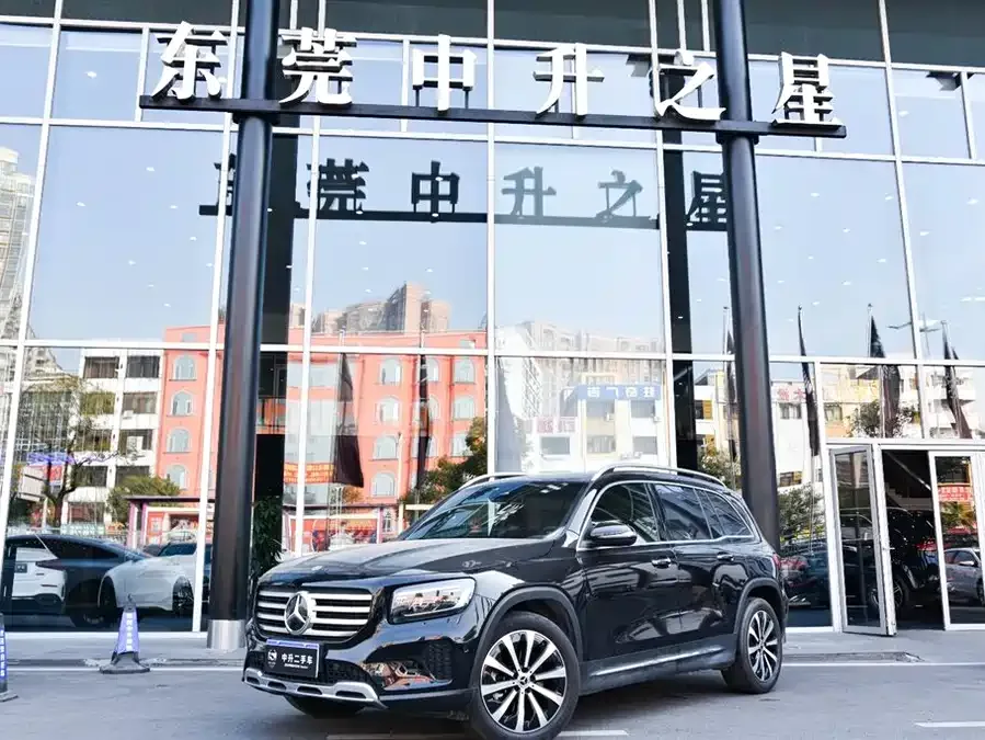 Mercedes-Benz GLB-Class 2025