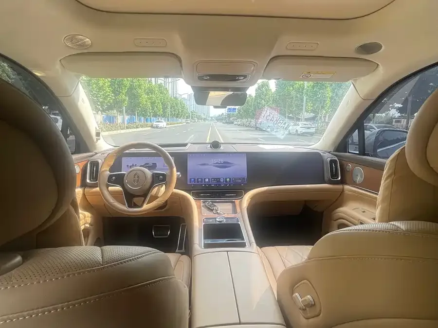 AITO M9 Wenjie M9 2024 Extended Range Max Edition 42kWh 6-seater Edition 2024 — миниатюра 2