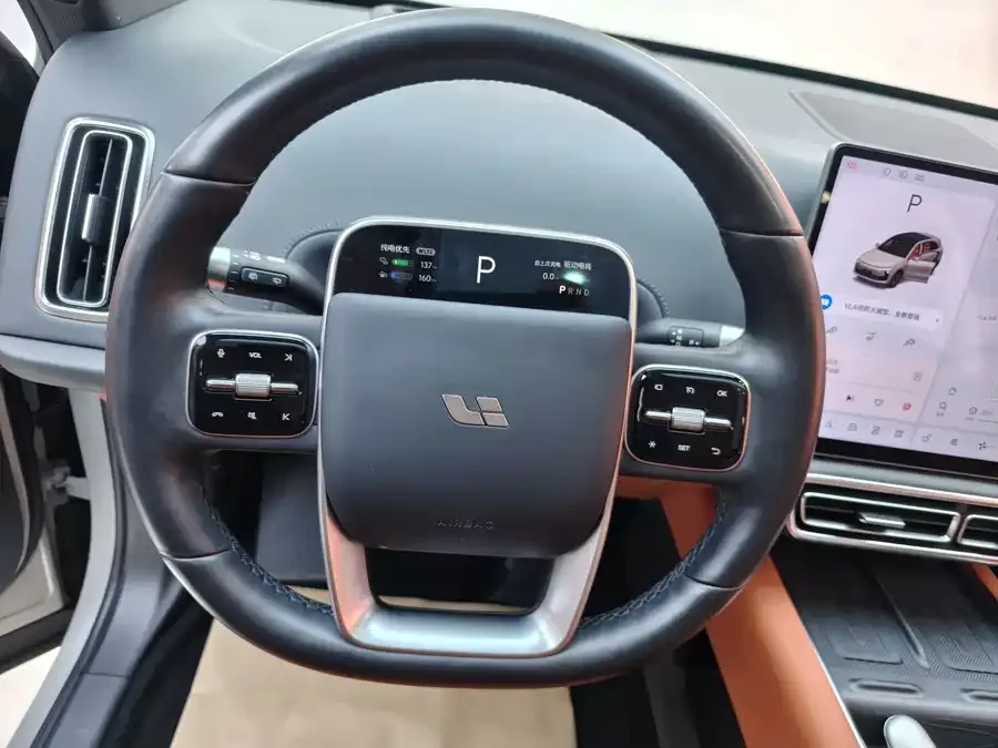 Li Xiang L6 Ideal L6 2024 Pro 2024 — миниатюра 2