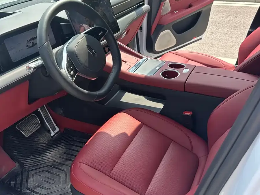 AITO M5 M5 2025 Extended Range Ultra Rear-wheel Drive 2025 — миниатюра 4