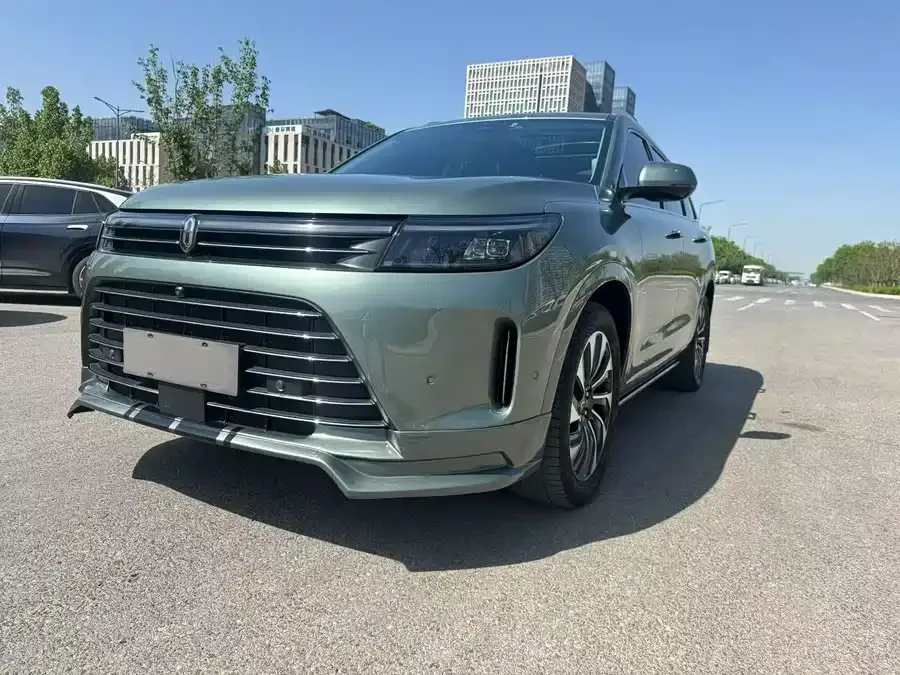 AITO M7 QM7 2022 1.5T 4WD Luxury Edition 2022 — фото 1, купить с доставкой в Москву