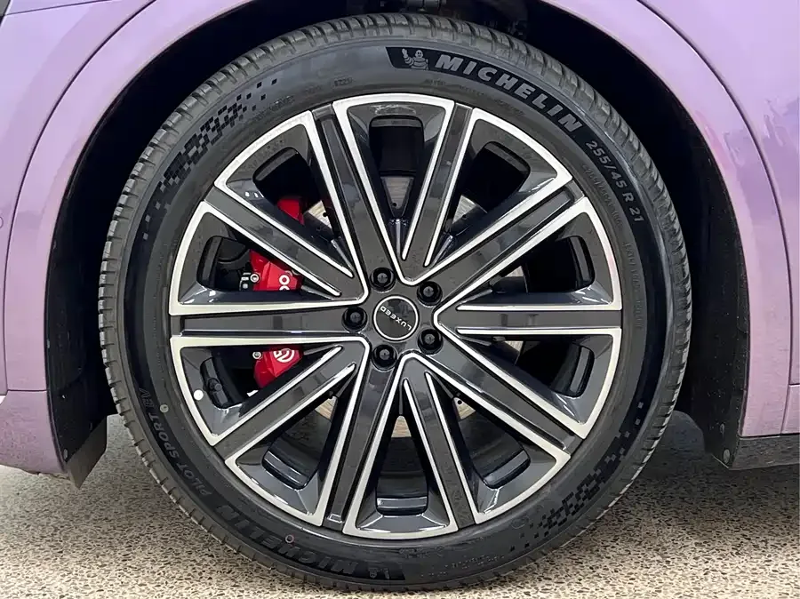 Smart world R7 Zhijie R7 2025 model with extended range of 331km Ultra 2025 — миниатюра 3