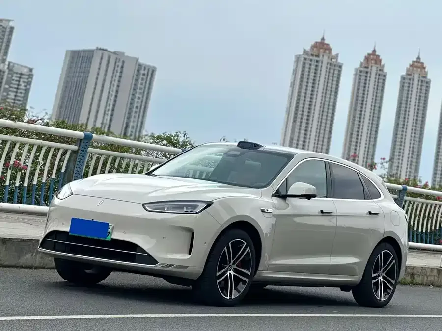 AITO M5 M5 2025 Extended Range Ultra 4WD Edition 2025 — фото 1, купить с доставкой в Москву