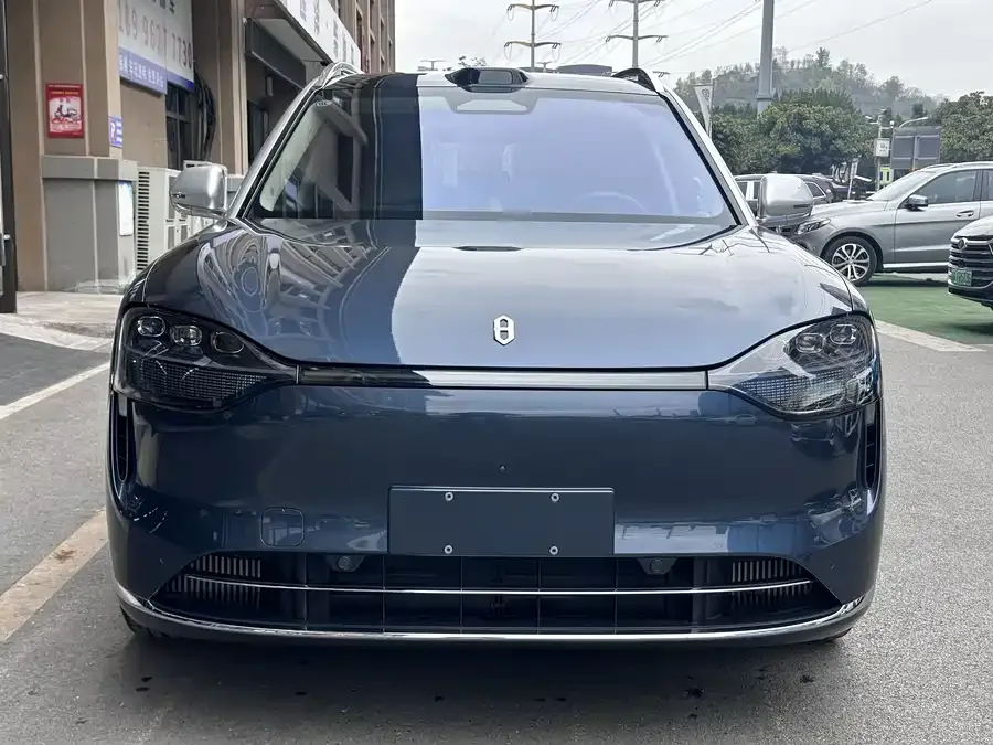 AITO M9 Wenjie M9 2024 Extended Range Ultra Edition 52kWh 5-seater Edition 2024 — миниатюра 2