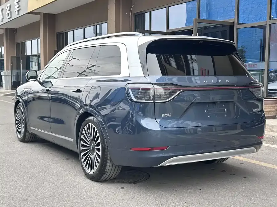 AITO M9 Wenjie M9 2024 Extended Range Ultra Edition 52kWh 5-seater Edition 2024 — миниатюра 3