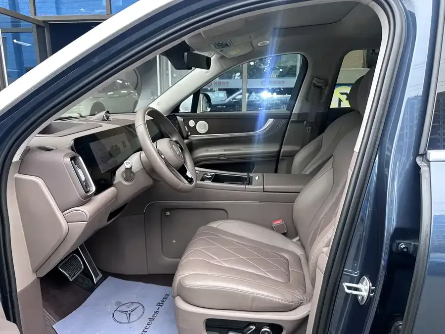 AITO M9 Wenjie M9 2024 Extended Range Ultra Edition 52kWh 5-seater Edition 2024 — миниатюра 5