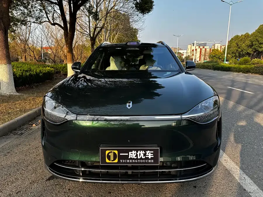 AITO M9 Wenjie M9 2025 Extended Range Ultra Edition 52kWh 6-Seat Version (192-line LiDAR) 2025 — миниатюра 2