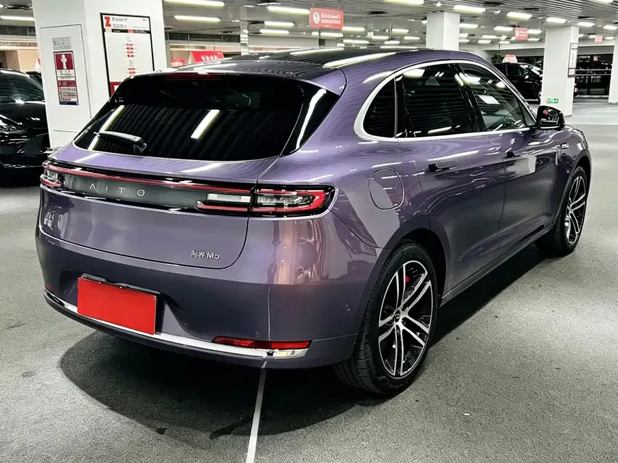 AITO M5 M5 2025 Extended Range Ultra 4WD Edition 2025 — миниатюра 4