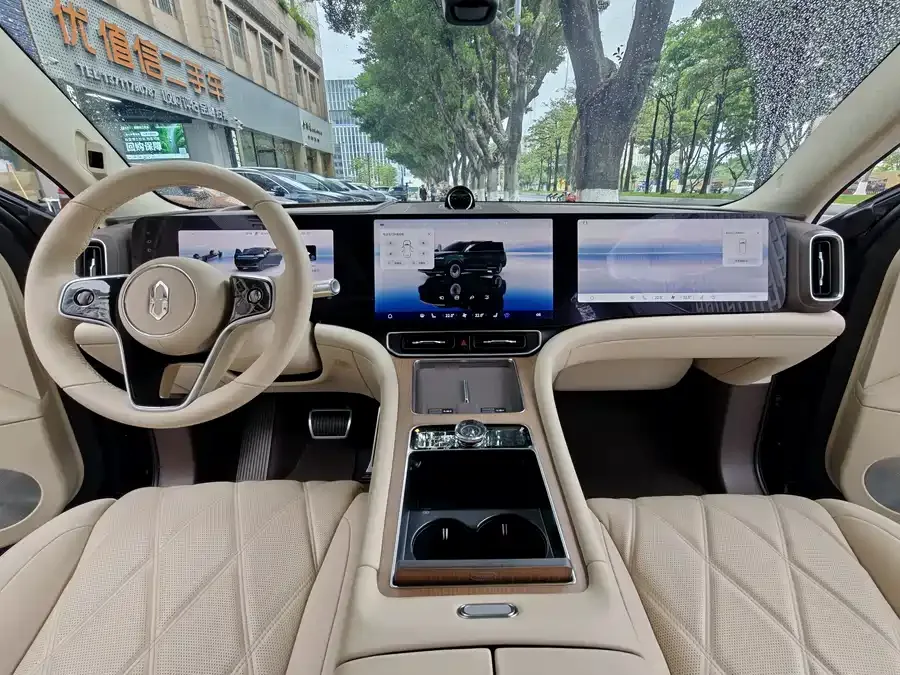 AITO M9 Wenjie M9 2025 Pure Electric Ultra Edition 100kWh 6-Seat Version (192-line LiDAR) 2025 — миниатюра 3