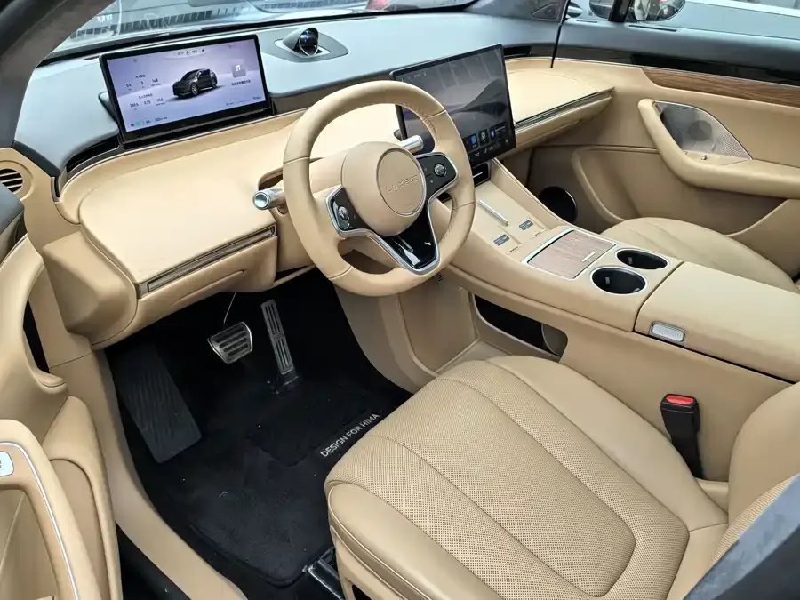 Smart world R7 Zhijie R7 2024 pure electric 667km Max 2025 — миниатюра 2