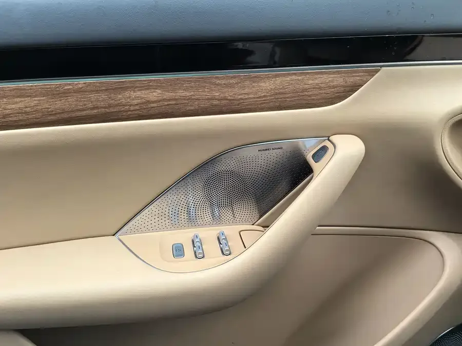 Smart world R7 Zhijie R7 2024 pure electric 667km Max 2025 — миниатюра 4
