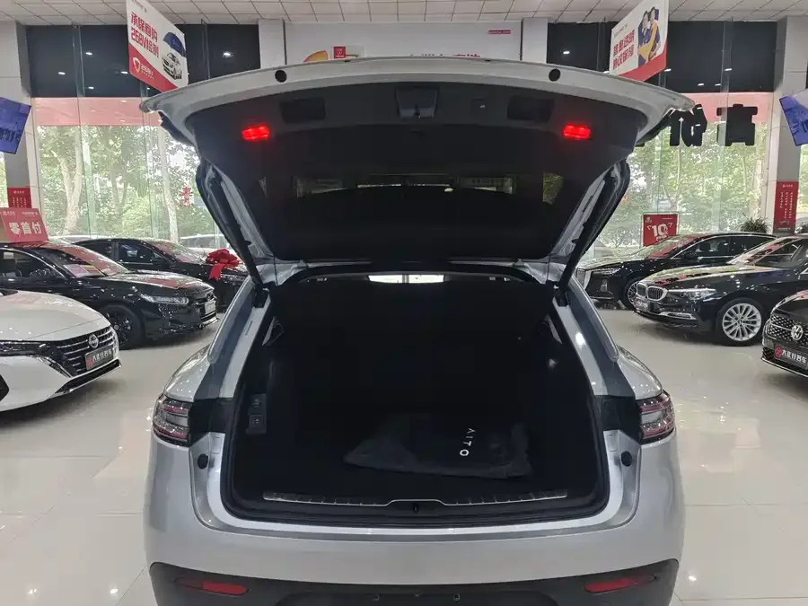 AITO M5 M5 2022 Extended Range 4WD Performance Edition 2022 — миниатюра 4