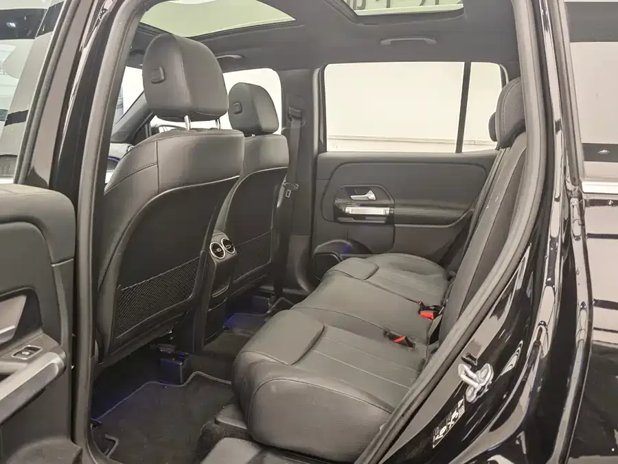 Mercedes-Benz GLB-Class Mercedes-Benz GLB 2024 GLB 220 Dynamic 2024 — миниатюра 3