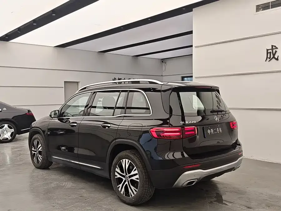 Mercedes-Benz GLB-Class Mercedes-Benz GLB 2024 GLB 220 Dynamic 2024 — миниатюра 5