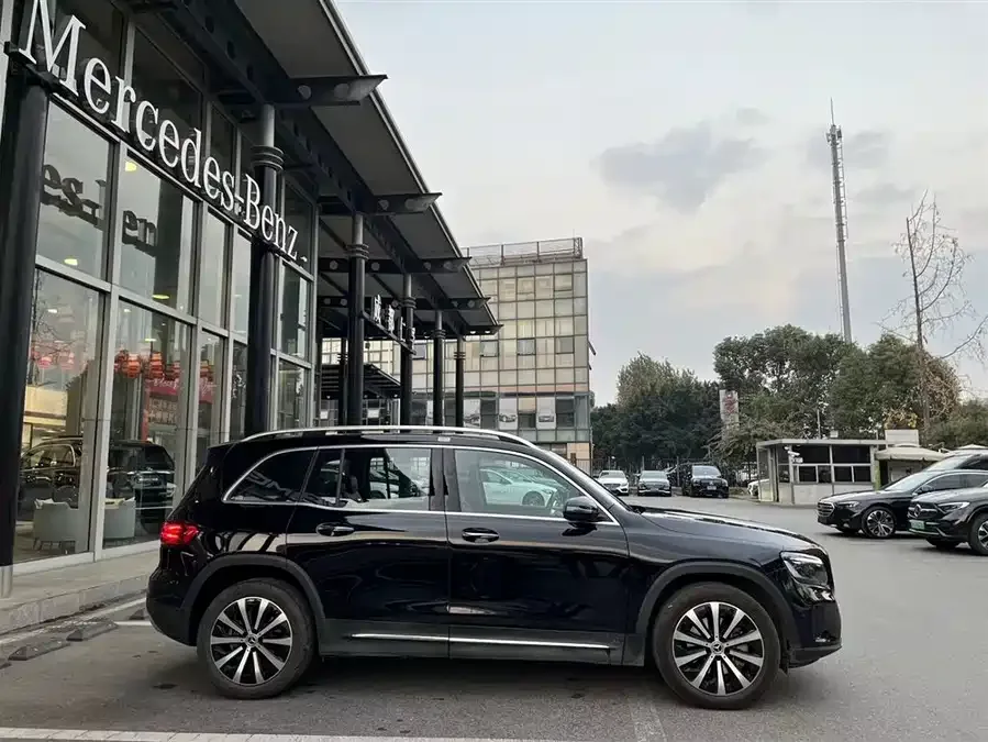 Mercedes-Benz GLB-Class Mercedes-Benz GLB 2024 GLB 220 Fashion Edition 2024 — миниатюра 2