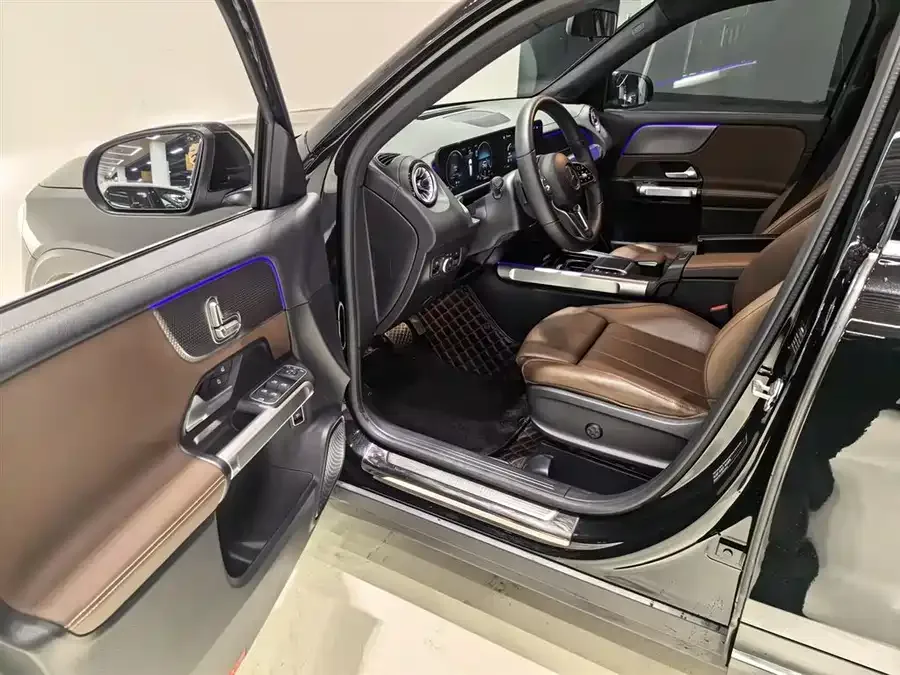 Mercedes-Benz GLB-Class Mercedes-Benz GLB 2023 GLB 220 Dynamic 2023 — миниатюра 5