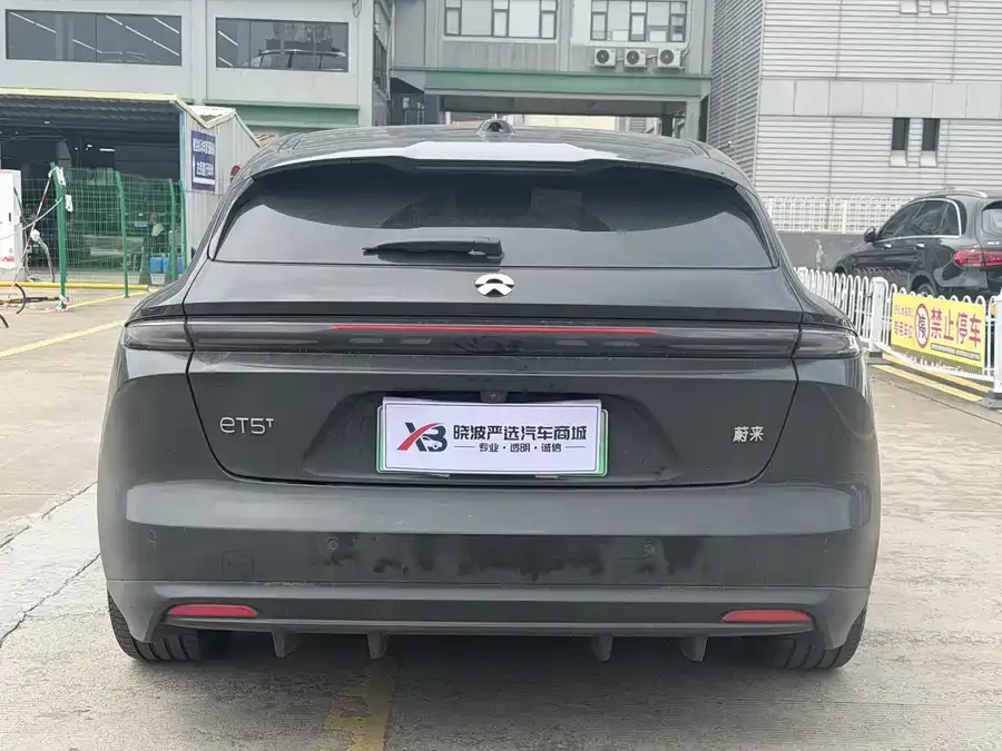 NIO ET5T NIO ET5T 2025 100kWh Touring 2025 — миниатюра 2