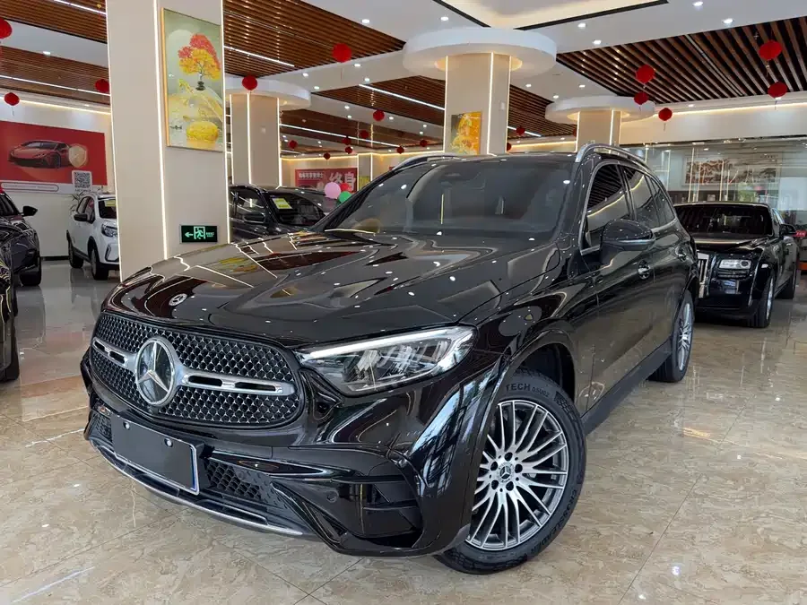 Mercedes-Benz GLC-Class 2023