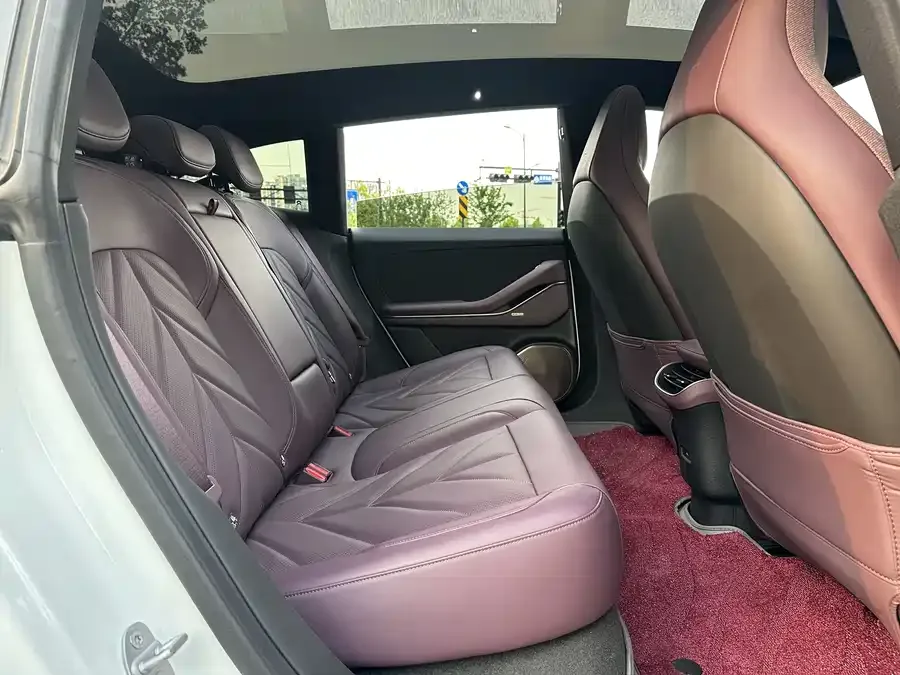 NIO ET5T NIO ET5T 2025 75kWh Touring 2025 — миниатюра 4