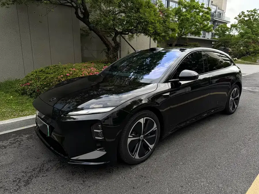 NIO ET5T 2025