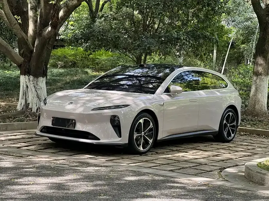 NIO ET5T 2023