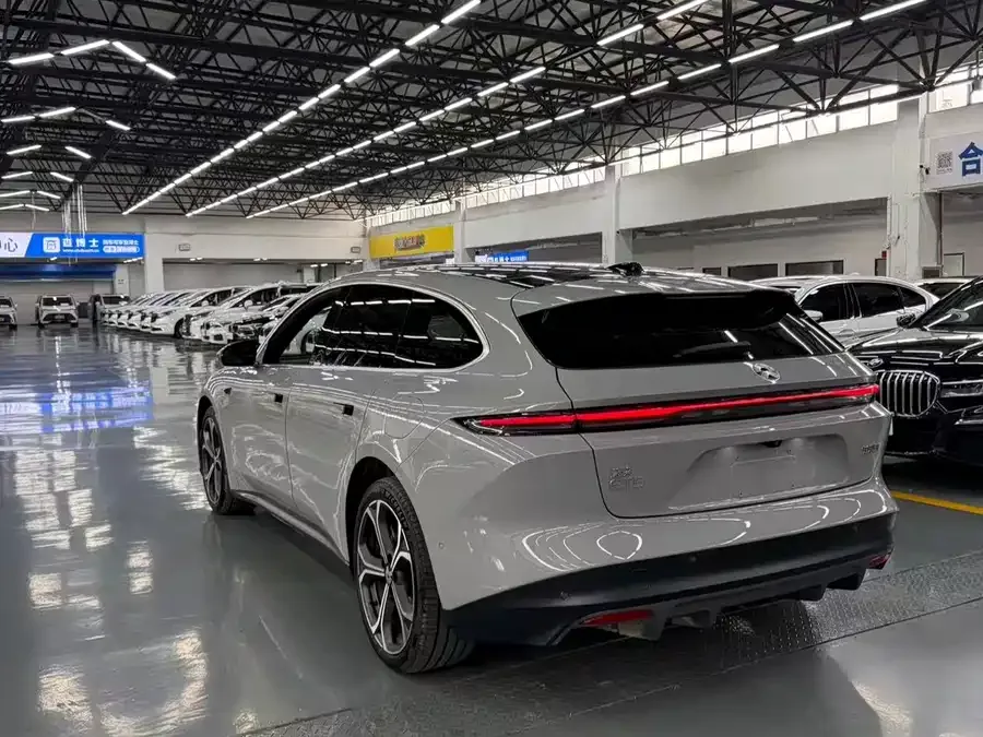 NIO ET5T NIO ET5T 2023 75kWh Touring 2023 — миниатюра 2