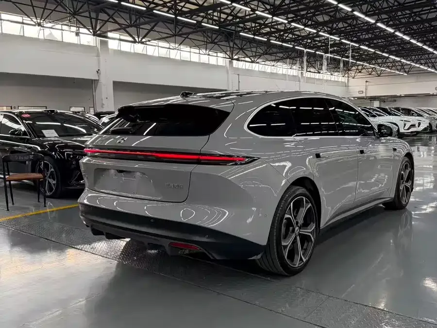 NIO ET5T NIO ET5T 2023 75kWh Touring 2023 — миниатюра 4