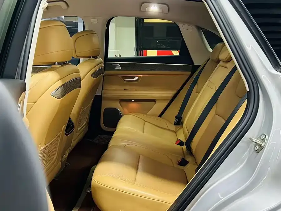 AITO M5 M5 2022 Extended Range 4WD Ultimate Edition 2022 — миниатюра 5