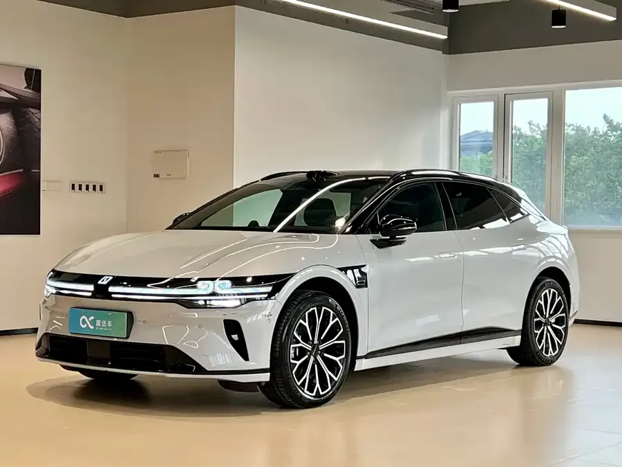 Zeekr 007GT 2025