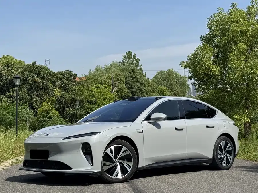 NIO ET5 2023