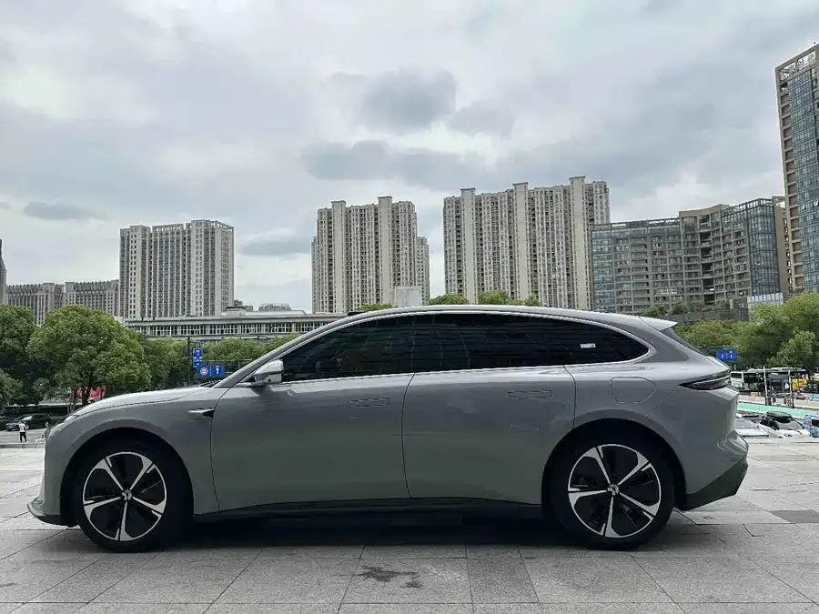 NIO ET5T NIO ET5T 2024 75kWh Touring 2025 — миниатюра 2