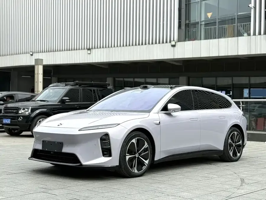 NIO ET5T 2025