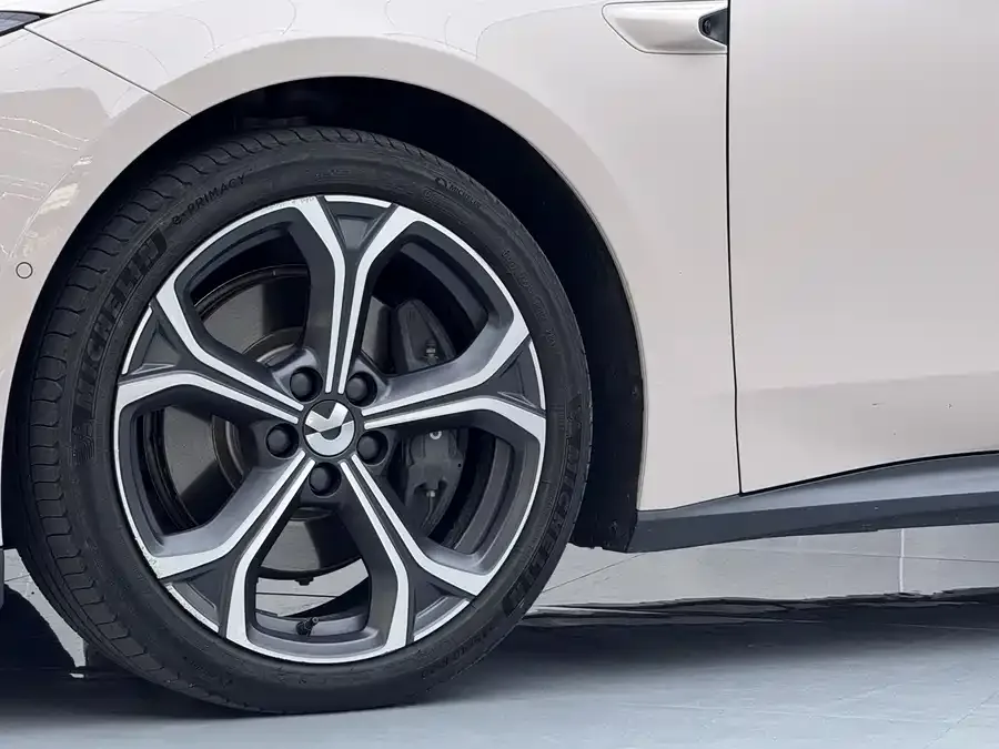 NIO ET5T NIO ET5T 2024 75kWh Touring 2024 — миниатюра 2