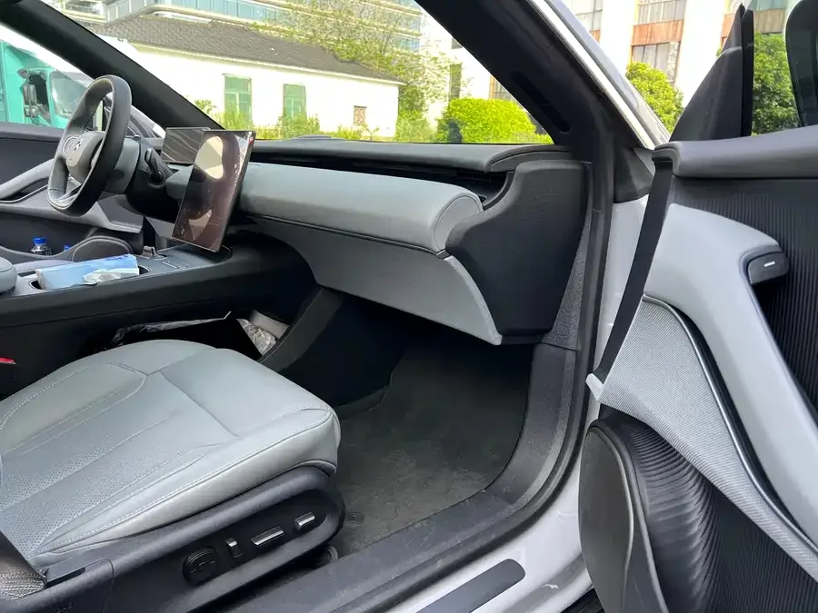 NIO ET5T NIO ET5T 2024 75kWh Touring 2025 — миниатюра 3