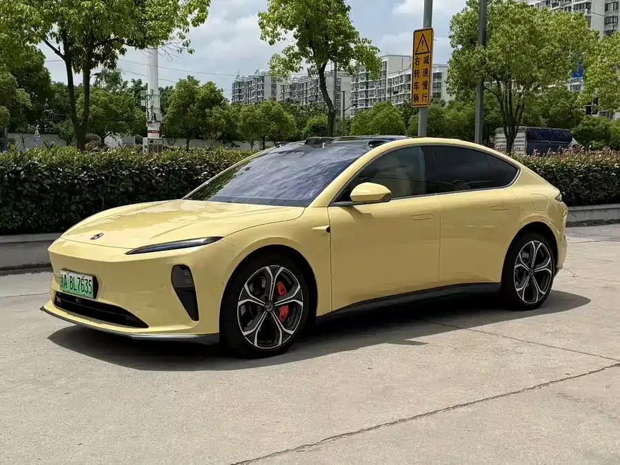 NIO ET5 2022