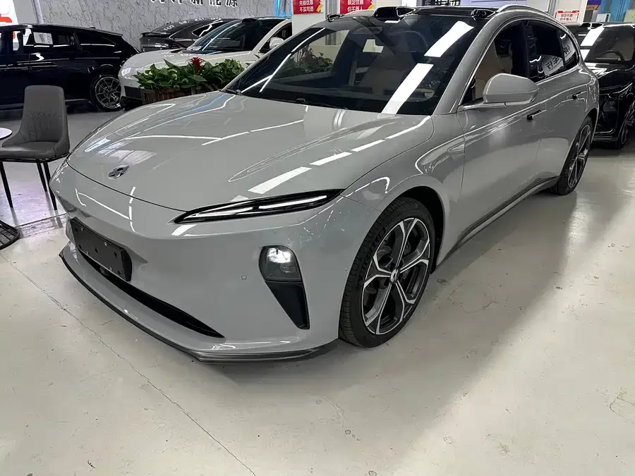 NIO ET5T 2024