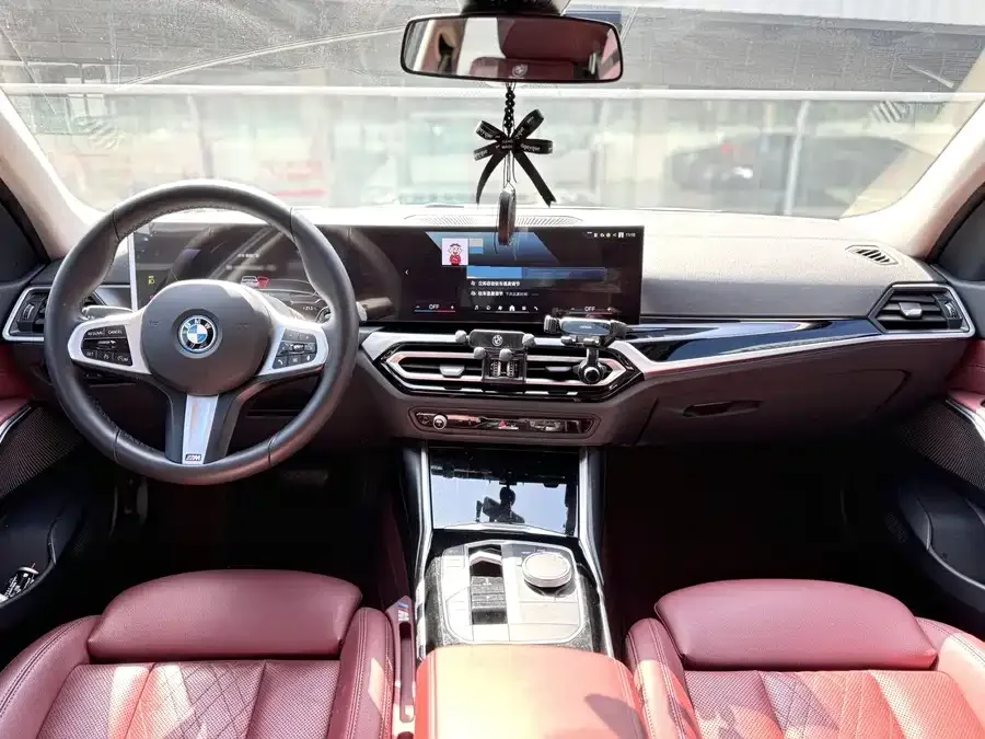 BMW i3 2024 eDrive 35 L 2024 — миниатюра 2