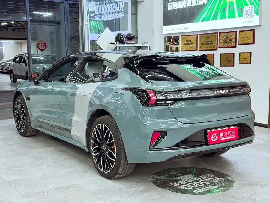 Zeekr 001 Zeekr 001 2024 YOU version 100kWh 4WD 2024 — миниатюра 2